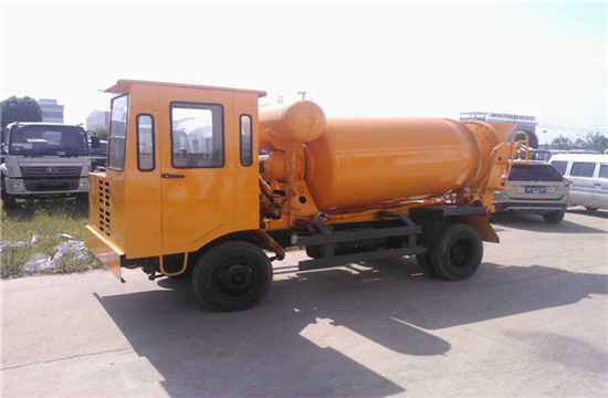 3方矿用小型搅拌车