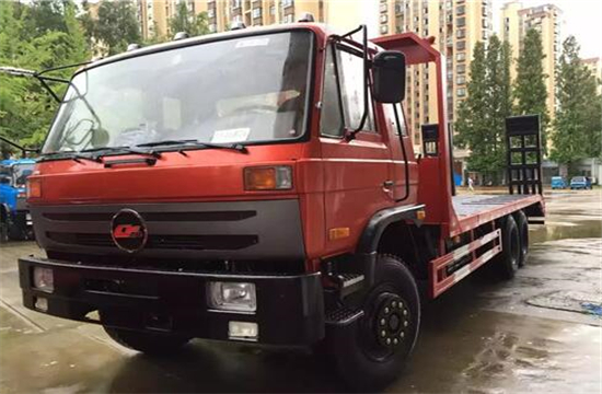 楚风后八轮平板运输车
