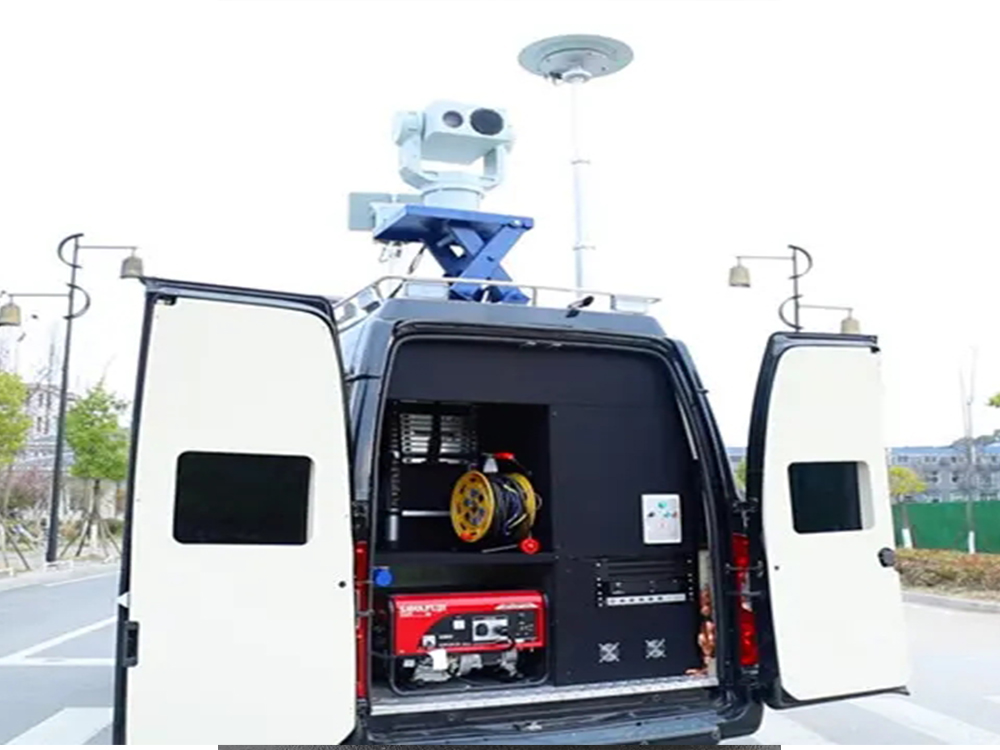 福特新时代5G智能指挥车