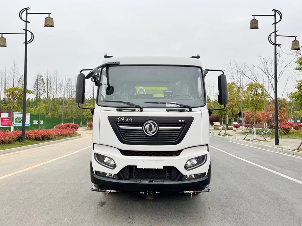 东风天锦KR洗扫车