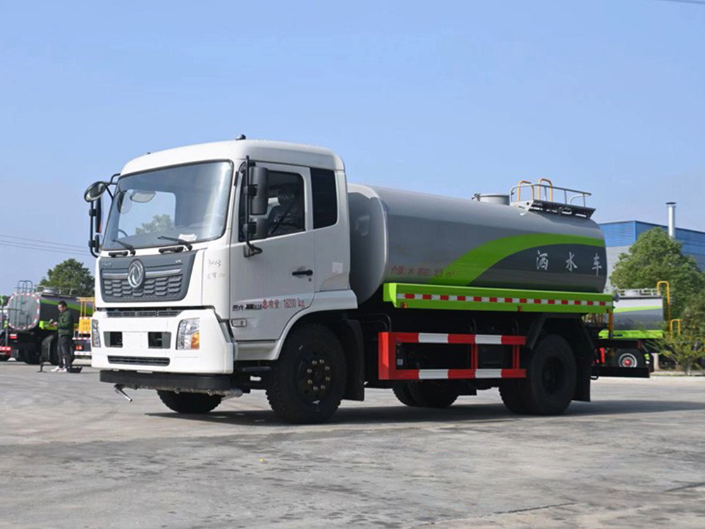 东风天锦12方洒水车